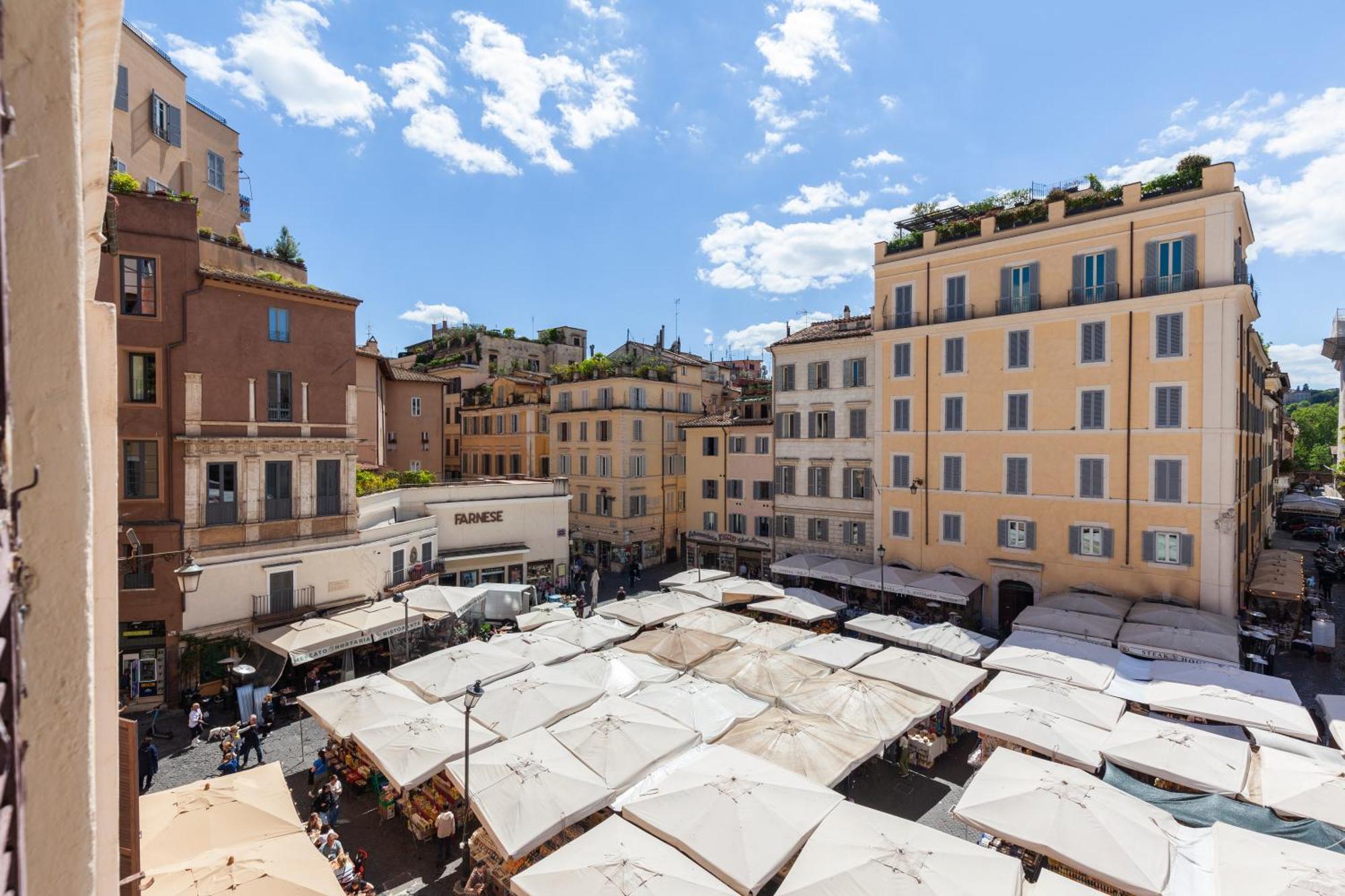 Campo Dei Fiori Holiday Home Рим Екстериор снимка